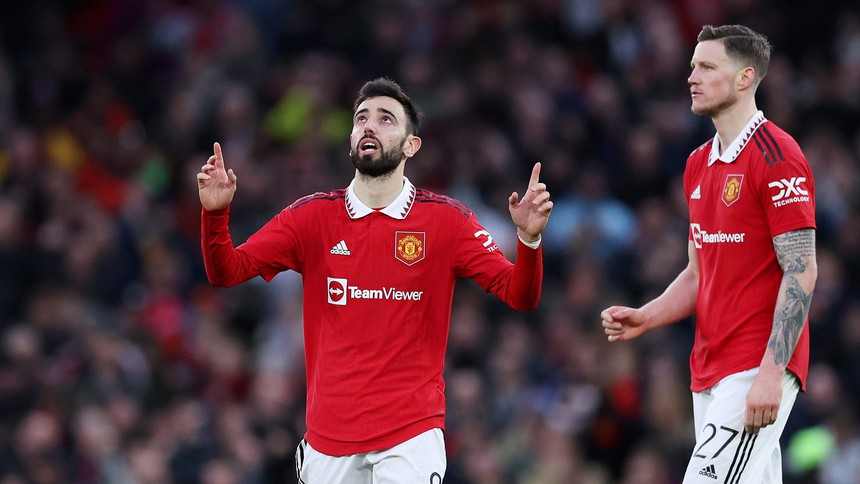 Bruno Fernandes lập cú đúp góp phần vào chiến thắng 3-1 của MU trước Fulham