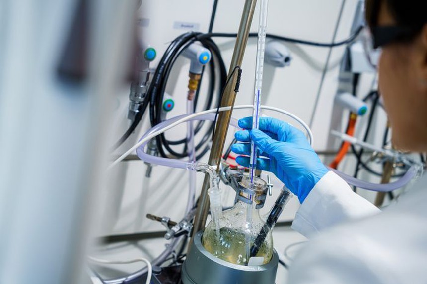 Thấm thía bài học từ dầu Nga, châu Âu dấn thân vào cuộc đua mới nhằm giảm phụ thuộc với Trung Quốc - Ảnh 3. Thấm thía bài học từ dầu Nga, châu Âu dấn thân vào cuộc đua mới nhằm giảm phụ thuộc với Trung Quốc - Ảnh 3.