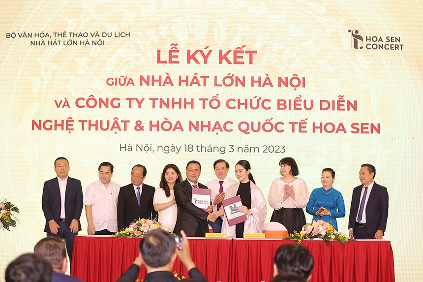 Diva Mỹ Linh, Tùng Dương, Trúc Nhân… 'đổ bộ' sân khấu hoành tráng với 50 nghìn khán giả ở Đà Lạt - Ảnh 1.