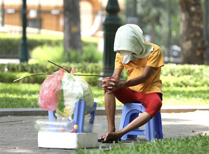 Từ ngày 10/4, nắng nóng ở khu vực Nam Bộ có khả năng giảm dần - Ảnh 1. Từ ngày 10/4, nắng nóng ở khu vực Nam Bộ có khả năng giảm dần - Ảnh 1.