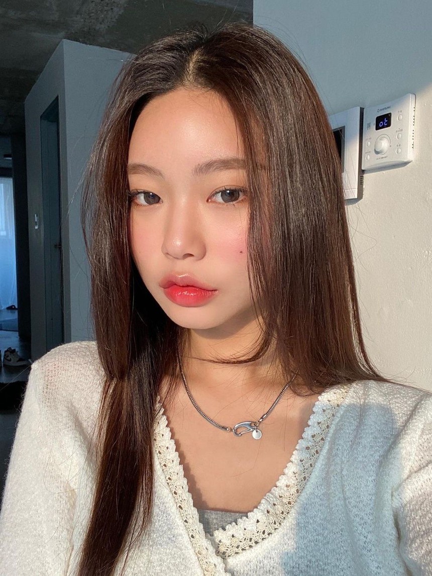 Chống lão hoá tuổi 25+ mà bỏ qua bước này là sai lầm cực lớn, bảo sao da mãi sần sùi, đen sạm  - Ảnh 2.