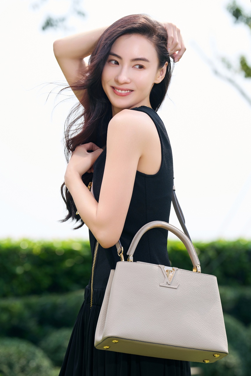 Ngọc nữ Trương Bá Chi khoe nhan sắc trẻ trung bên con trai thứ 2 - Ảnh 6.