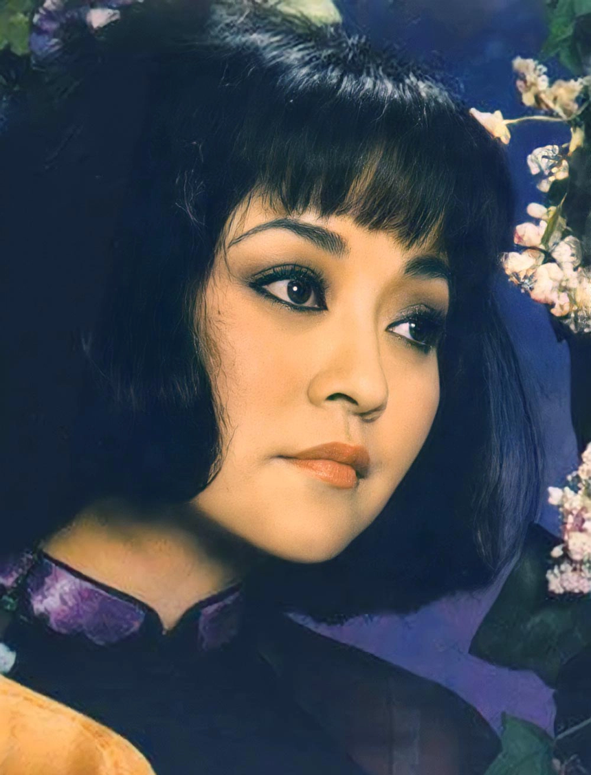 Danh ca Hương Lan: Đẳng cấp đáng nể của người từng dạy cho Quang Lê, được gọi là mẹ - Ảnh 2.