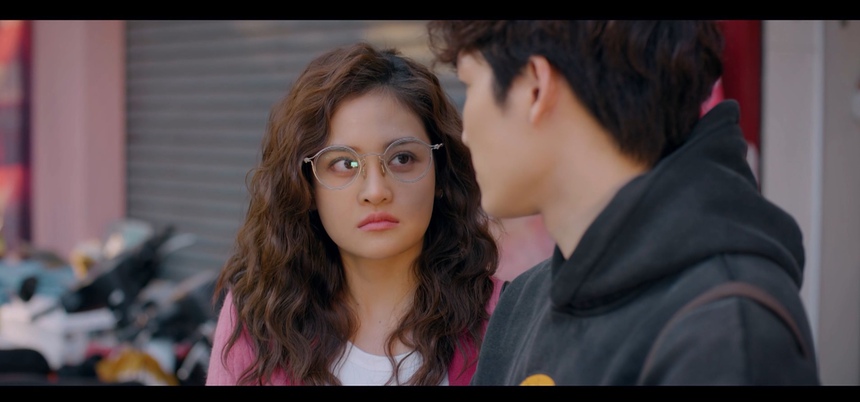 Đừng nói khi yêu: Ly khó chịu khi bị Quy thờ ơ, Tú bị mắng vô tích sự vì xin mẹ 1 tỷ đồng khởi nghiệp - Ảnh 6. Đừng nói khi yêu: Ly khó chịu khi bị Quy thờ ơ, Tú bị mắng vô tích sự vì xin mẹ 1 tỷ đồng khởi nghiệp - Ảnh 6.