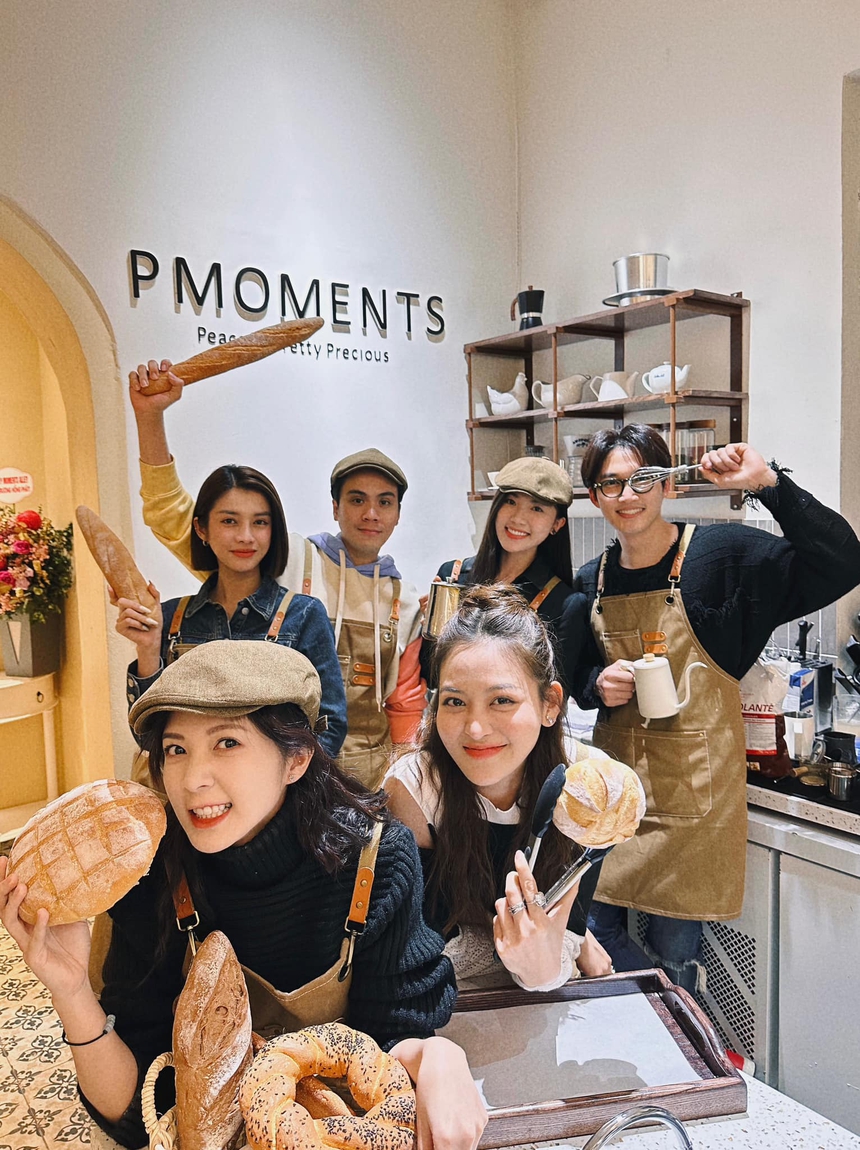 Trình Mỹ Duyên: 'Nàng Kiều' từng 'đập đi làm lại' gương mặt, tới cô em 'nhìn muốn tát' của Mạnh Trường - Ảnh 7. Trình Mỹ Duyên: 'Nàng Kiều' từng 'đập đi làm lại' gương mặt, tới cô em 'nhìn muốn tát' của Mạnh Trường - Ảnh 7.