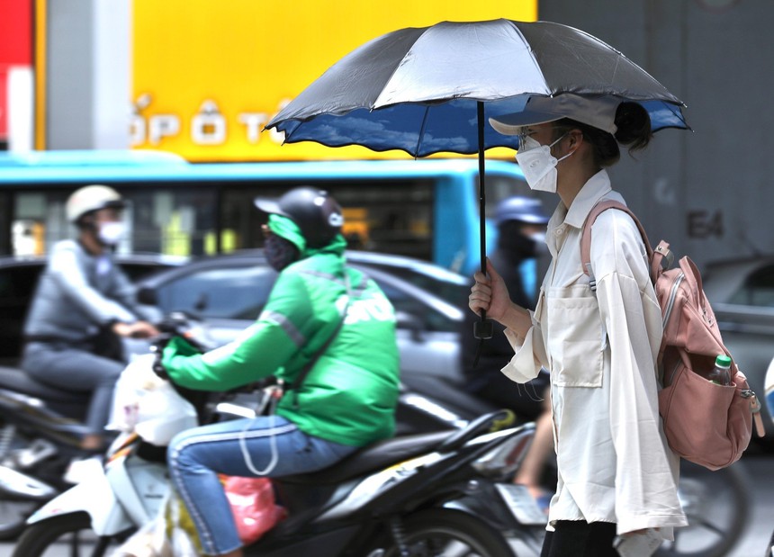 Trong tháng 3/2023, nắng nóng xuất hiện nhiều ngày tại Đông Nam Bộ - Ảnh 1.