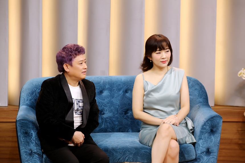 Vợ Tấn Bo: "Từ ngày quen anh Bo tới khi làm mẹ 4 đứa con, anh Bo tặng quà tôi đúng 1 lần" - Ảnh 1.