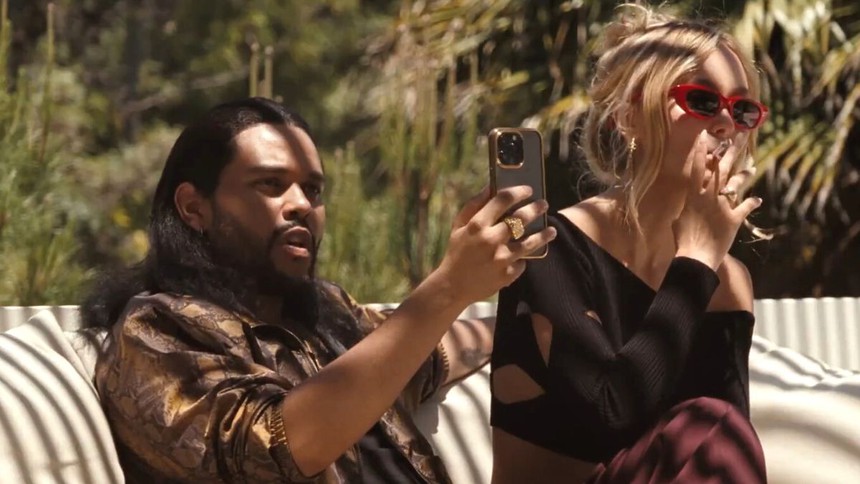 Phim của Jennie (BLACKPINK) bị tình cũ Selena Gomez 'xâu xé' tan nát, biến thành cơn ác mộng 18+ đầy sự độc hại? - Ảnh 4.