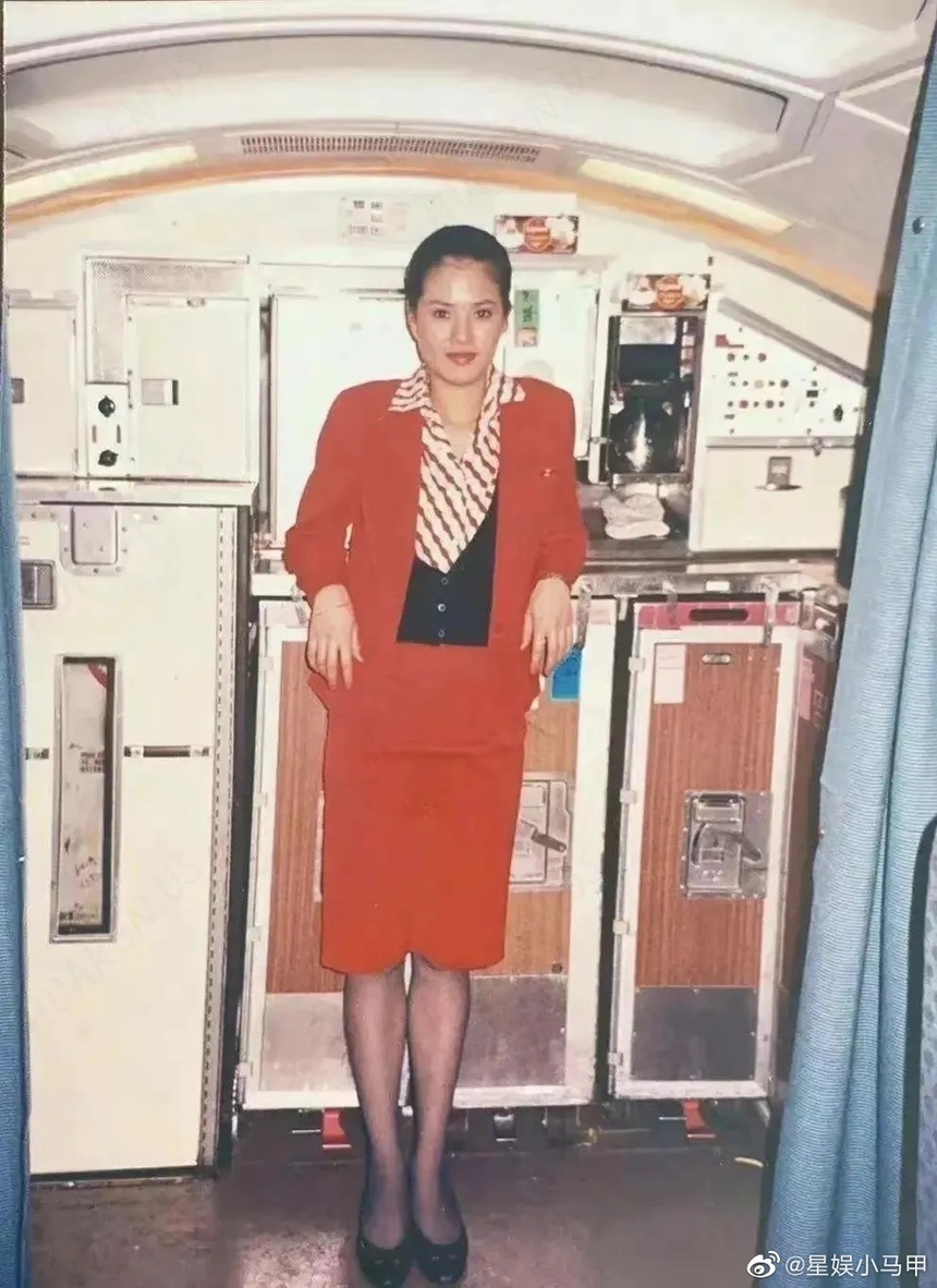 ‘Tiểu Long Nữ’ Lý Nhược Đồng: Cái kết buồn cho mối tình 10 năm không danh phận - Ảnh 1. ‘Tiểu Long Nữ’ Lý Nhược Đồng: Cái kết buồn cho mối tình 10 năm không danh phận - Ảnh 1.