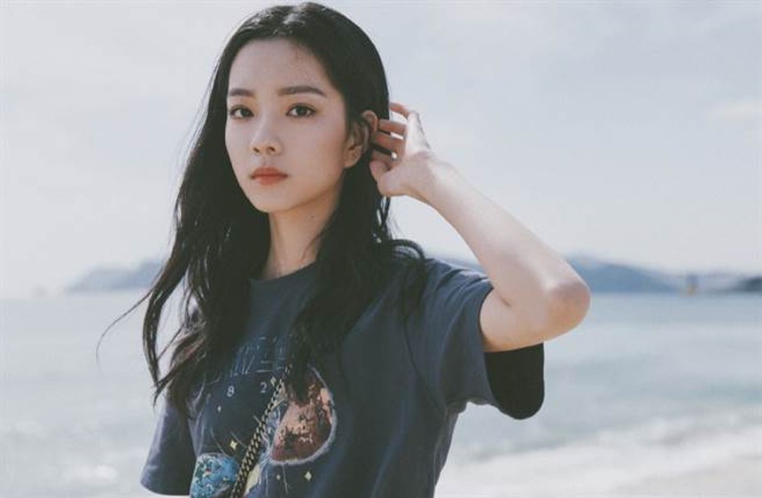 Mỹ nhân cổ trang bị chê 'nhìn như đàn ông' vì tạo hình dìm thảm, còn đâu nhan sắc được dự đoán kế thừa Địch Lệ Nhiệt Ba? - Ảnh 8.