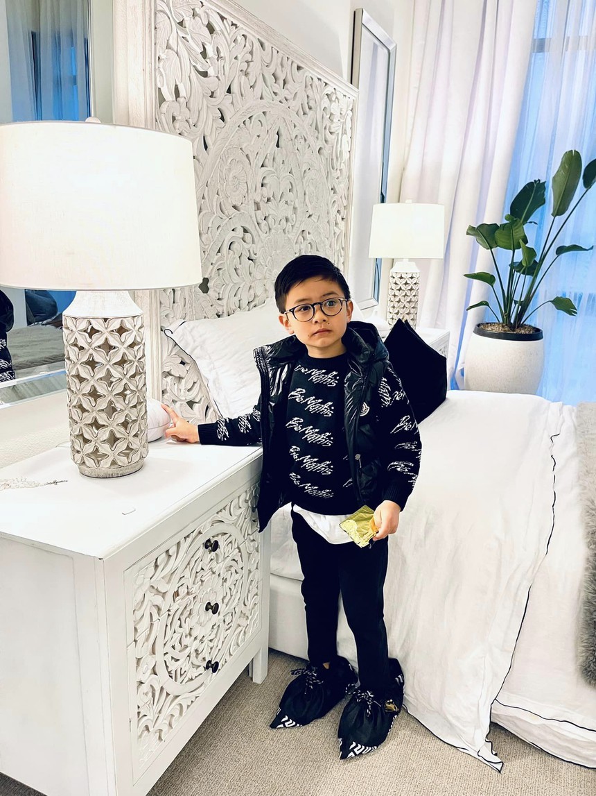 Con trai Đan Trường "ngậm thìa vàng" từ nhỏ: Hơn 2 tuổi đã sở hữu công ty thời trang, nay làm chủ tiệm bánh thứ 2 - Ảnh 6.