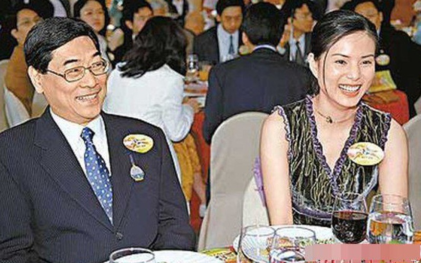 ‘Tiểu Long Nữ’ Lý Nhược Đồng: Cái kết buồn cho mối tình 10 năm không danh phận - Ảnh 10. ‘Tiểu Long Nữ’ Lý Nhược Đồng: Cái kết buồn cho mối tình 10 năm không danh phận - Ảnh 10.