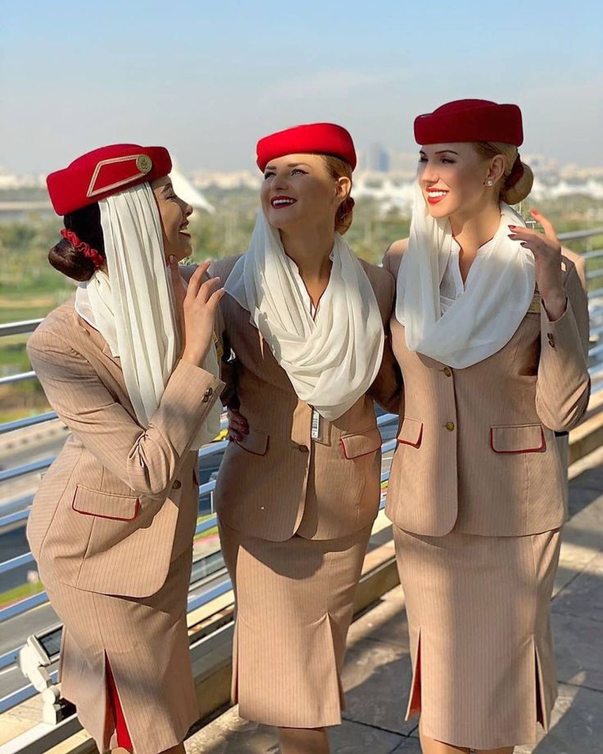 Màu son ưa thích của tiếp viên hàng không: Vietnam Airlines chuộng tông đỏ đất,  - Ảnh 22.