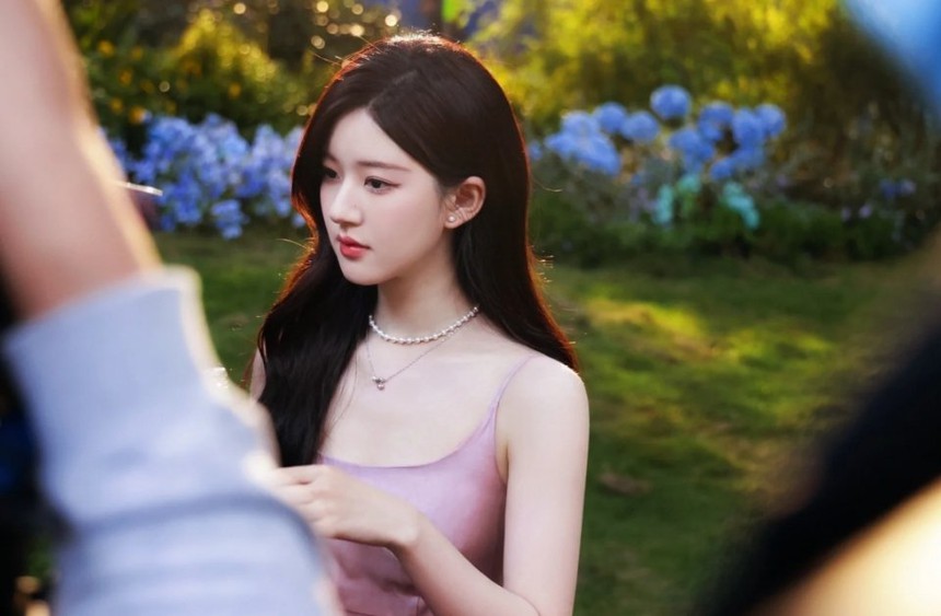 Triệu Lộ Tư từng bị mất thính lực tạm thời nhưng vẫn quay phim? - Ảnh 6. Triệu Lộ Tư từng bị mất thính lực tạm thời nhưng vẫn quay phim? - Ảnh 6.