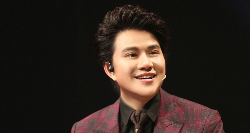 MC Vũ Mạnh Cường: Chỉ ngủ 3 giờ mỗi ngày, bị cắt dẫn show truyền hình - Ảnh 1.