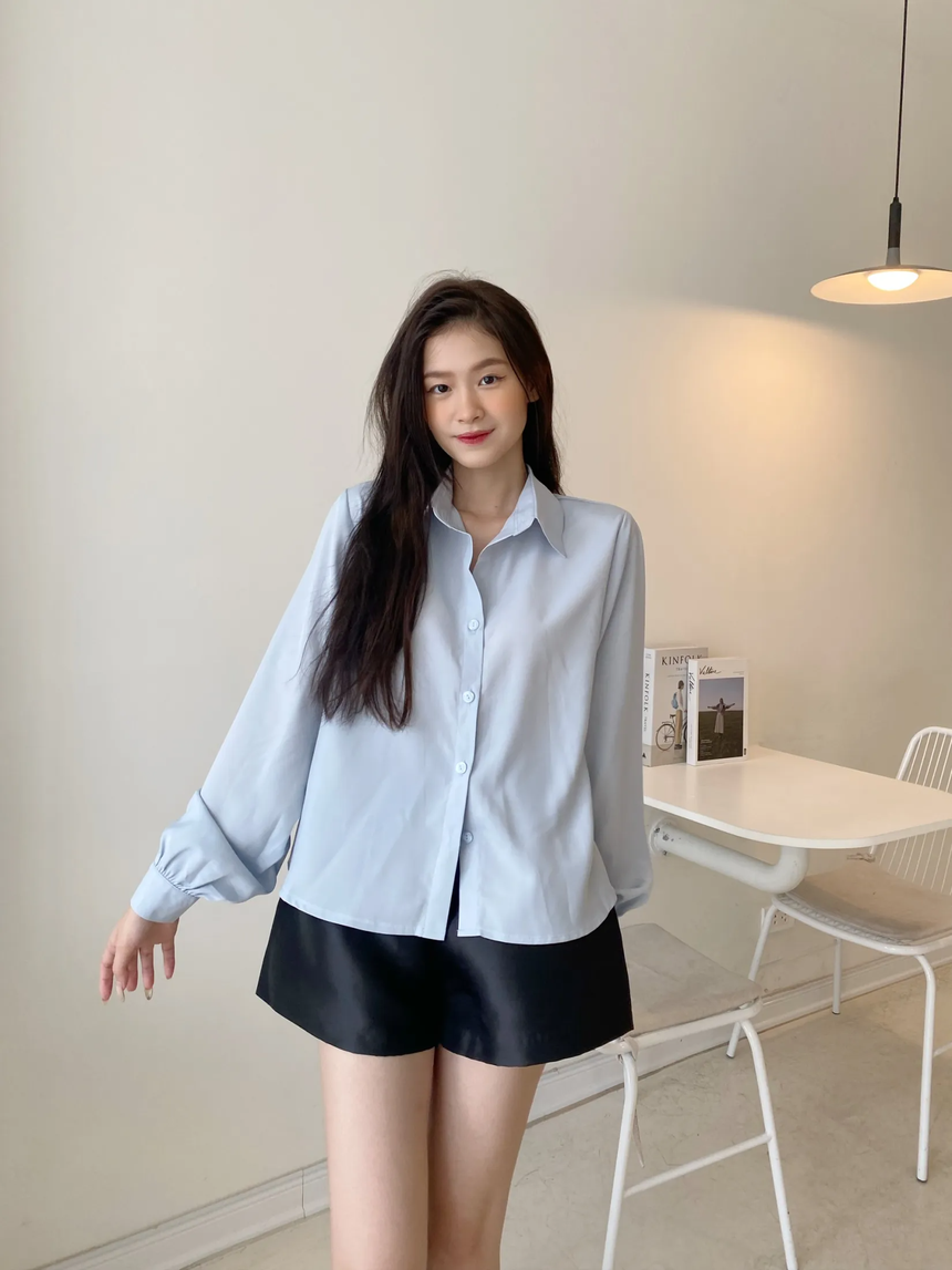 Mặc sơ mi xanh đẹp như Lưu Diệc Phi trong phim: 8 gợi ý siêu xinh dành cho nàng công sở - Ảnh 7. Mặc sơ mi xanh đẹp như Lưu Diệc Phi trong phim: 8 gợi ý siêu xinh dành cho nàng công sở - Ảnh 7.