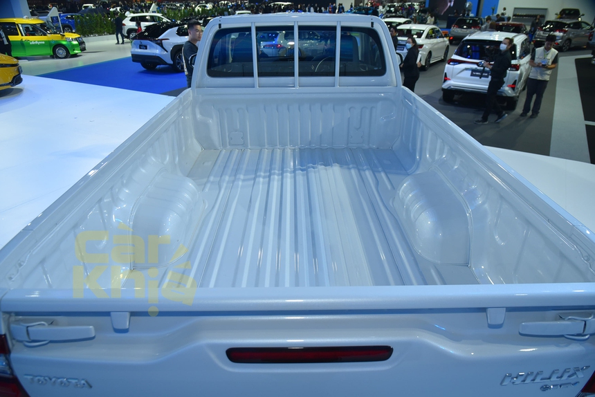 Tôi sang Thái sờ tận tay Hilux điện, cabin đơn: Có nhiều thứ như không phải xe Toyota - Ảnh 8. Tôi sang Thái sờ tận tay Hilux điện, cabin đơn: Có nhiều thứ như không phải xe Toyota - Ảnh 8.