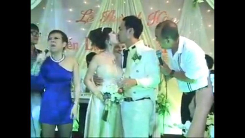 Tiến Luật - Thu Trang xả ảnh cưới năm xưa: Dân mạng thả loạt bình luận hài - Ảnh 6.