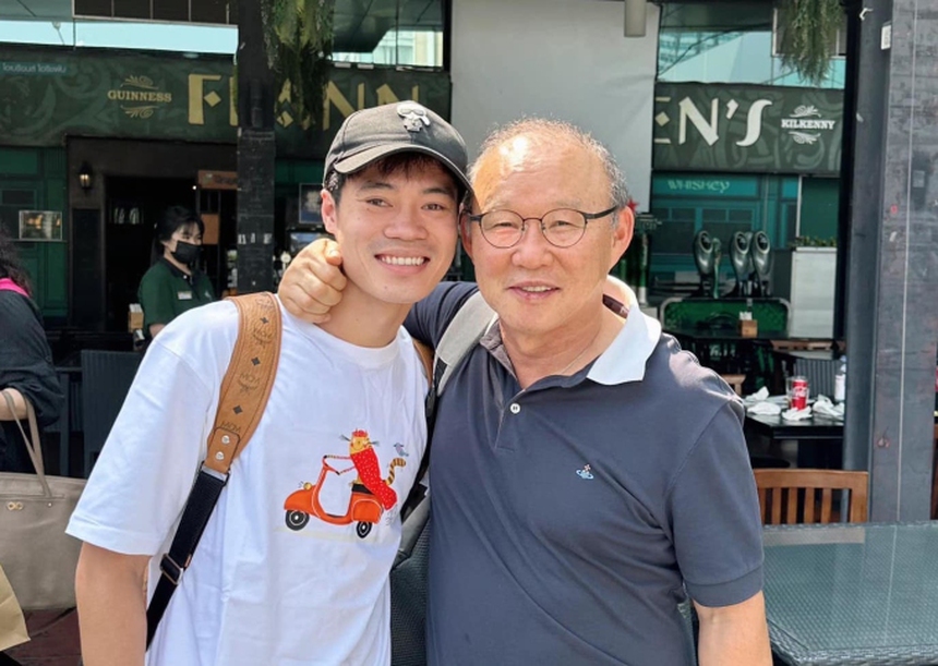 Nhìn Văn Toàn 'noi gương' Haaland, phải chăng Công Phượng và Quang Hải đã tính sai đường? - Ảnh 2.