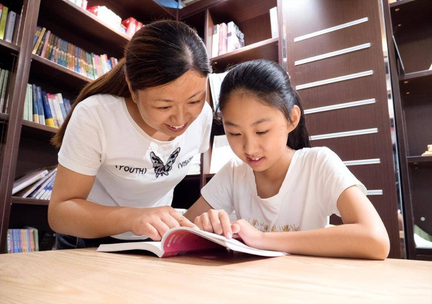 Vì sao đứa trẻ được nuôi dạy bởi người mẹ "khéo ăn, khéo nói" thường nhút nhát, lầm lì? – Đây là 2 lý do cực kỳ thuyết phục! - Ảnh 3.