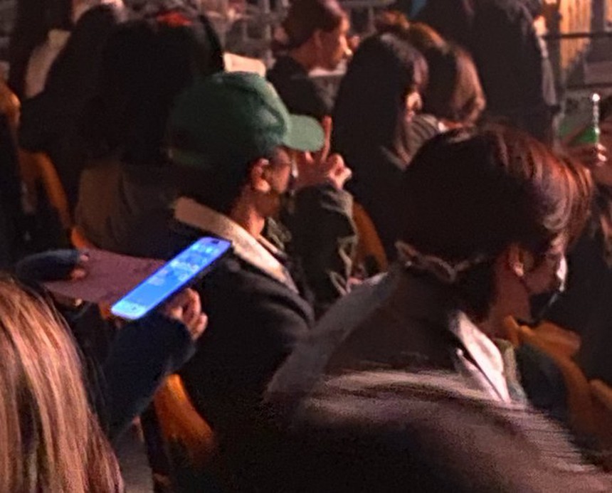 Dàn sao Hàn đổ bộ concert Harry Styles: Jennie (BLACKPINK) lên đồ giản dị nhưng vẫn 'chiếm sạch spotlight' - Ảnh 11.