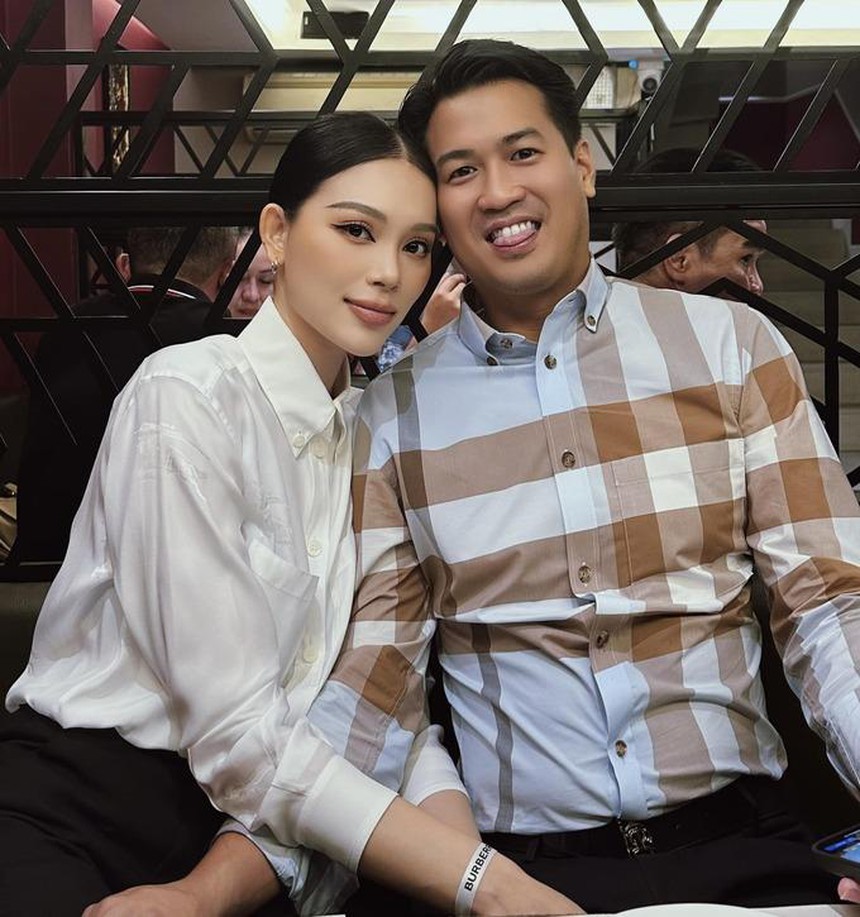 Hội sao Việt khoe 'thời gian địa điểm rõ ràng' của hôn lễ Linh Rin - Phillip Nguyễn, nhưng đây là chi tiết khiến netizen khó chịu? - Ảnh 4. Hội sao Việt khoe 'thời gian địa điểm rõ ràng' của hôn lễ Linh Rin - Phillip Nguyễn, nhưng đây là chi tiết khiến netizen khó chịu? - Ảnh 4.