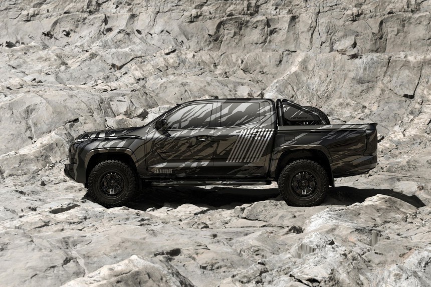 Thế hệ Mitsubishi Triton mới sẽ chào sân vào tháng 7 - Ảnh 2.