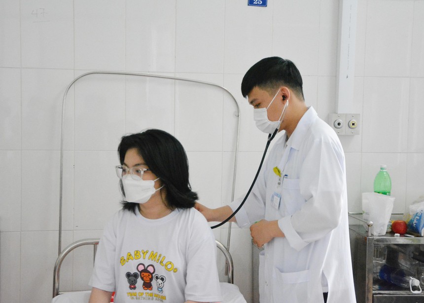 Hà Nội: Đầu năm 2023, số ca sốt xuất huyết, tay chân miệng tăng nhanh - Ảnh 1. Hà Nội: Đầu năm 2023, số ca sốt xuất huyết, tay chân miệng tăng nhanh - Ảnh 1.