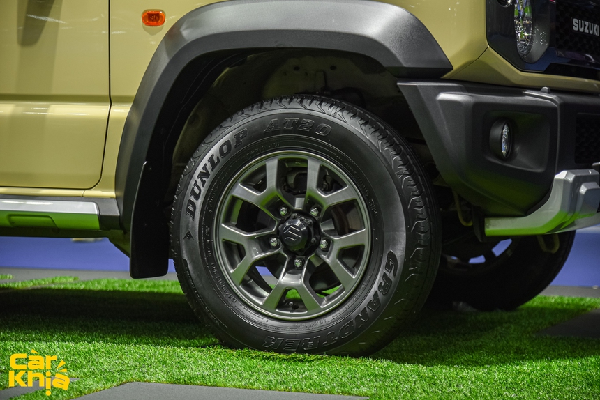 Tôi sờ tận tay Suzuki Jimny để hiểu sao dân chơi Việt cuồng 'tiểu Mẹc G' dù giá khó dưới 800 triệu: Nhiều chi tiết bất ngờ hơn trên ảnh - Ảnh 7.