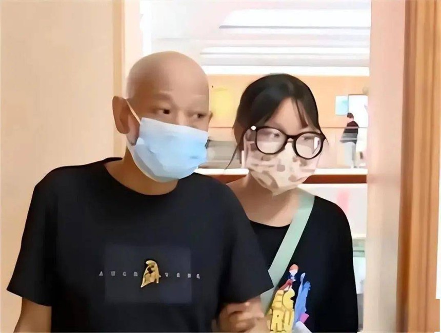 Người đàn ông hiến thận cứu vợ trở thành tấm gương ông chồng kiểu mẫu, đến nay gia đình mới tá hỏa khi phát hiện lời nói dối suốt bao năm - Ảnh 6.