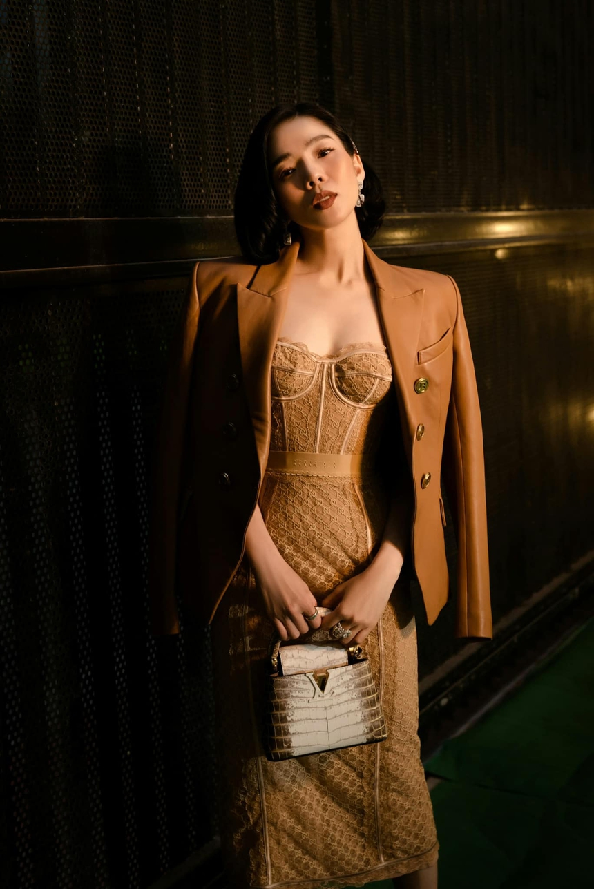 Lệ Quyên mắng anti-fan "thần kinh" khi bị nói "ghen ăn tức ở, bắt chước Hồ ngọc Hà" - Ảnh 1. Lệ Quyên mắng anti-fan "thần kinh" khi bị nói "ghen ăn tức ở, bắt chước Hồ ngọc Hà" - Ảnh 1.