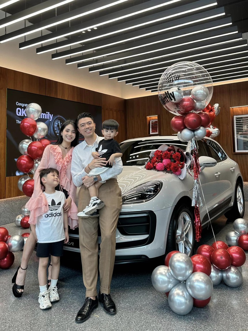 Dâu hào môn chi cả chục tỷ để tậu 2 chiếc Porsche trong 1 năm, nghe xong lý do chỉ biết cảm thán: Đúng là người có tiền! - Ảnh 1.