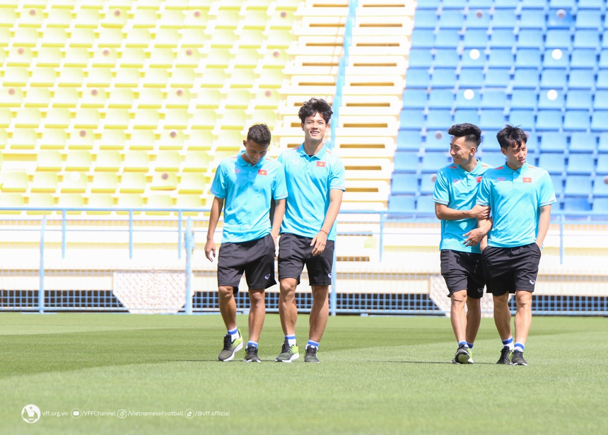 Sân đấu của U23 Việt Nam đẹp long lanh, người hâm mộ thốt lên 'chỉ biết ước' - Ảnh 8. Sân đấu của U23 Việt Nam đẹp long lanh, người hâm mộ thốt lên 'chỉ biết ước' - Ảnh 8.