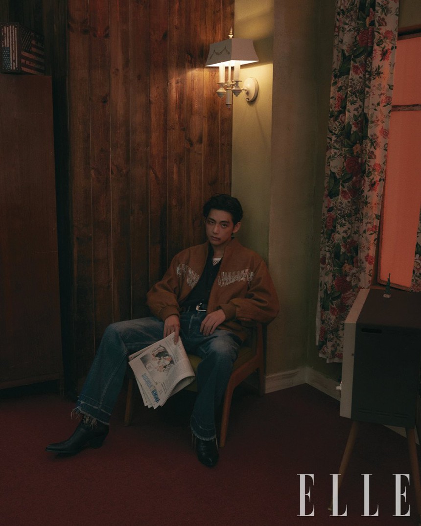 V BTS siêu quyến rũ, được so sánh với tượng đài thời trang Hollywood - Ảnh 7. V BTS siêu quyến rũ, được so sánh với tượng đài thời trang Hollywood - Ảnh 7.