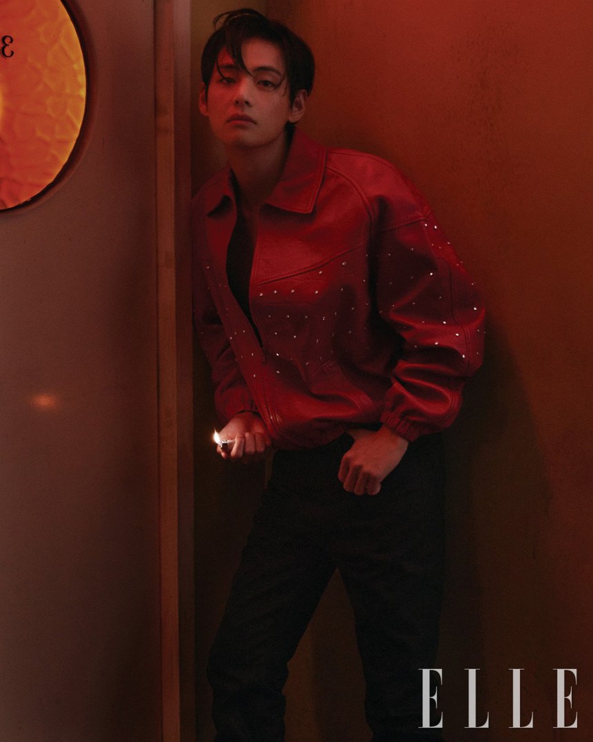 V BTS siêu quyến rũ, được so sánh với tượng đài thời trang Hollywood - Ảnh 9. V BTS siêu quyến rũ, được so sánh với tượng đài thời trang Hollywood - Ảnh 9.