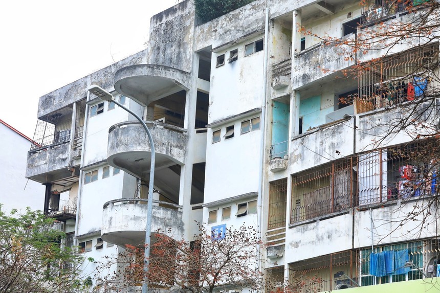 Hà Nội đẩy nhanh tiến độ di dời dân tại các chung cư cũ nguy hiểm - Ảnh 9.