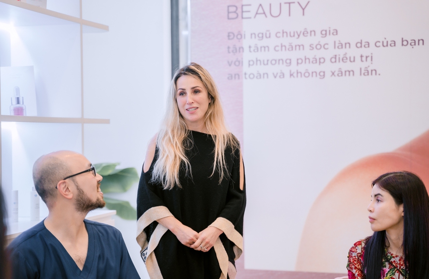 Liệu pháp giúp đôi mắt long lanh, hớp hồn người đối diện: Có gì "hot" mà phái đẹp đua nhau học theo cho "bằng chị, bằng em" - Ảnh 2.