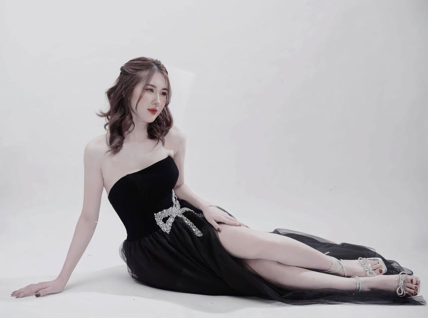 Nữ sinh chơi bóng chuyền khiến CĐV xao xuyến vì nhan sắc không thua kém hoa hậu - Ảnh 12. Nữ sinh chơi bóng chuyền khiến CĐV xao xuyến vì nhan sắc không thua kém hoa hậu - Ảnh 12.