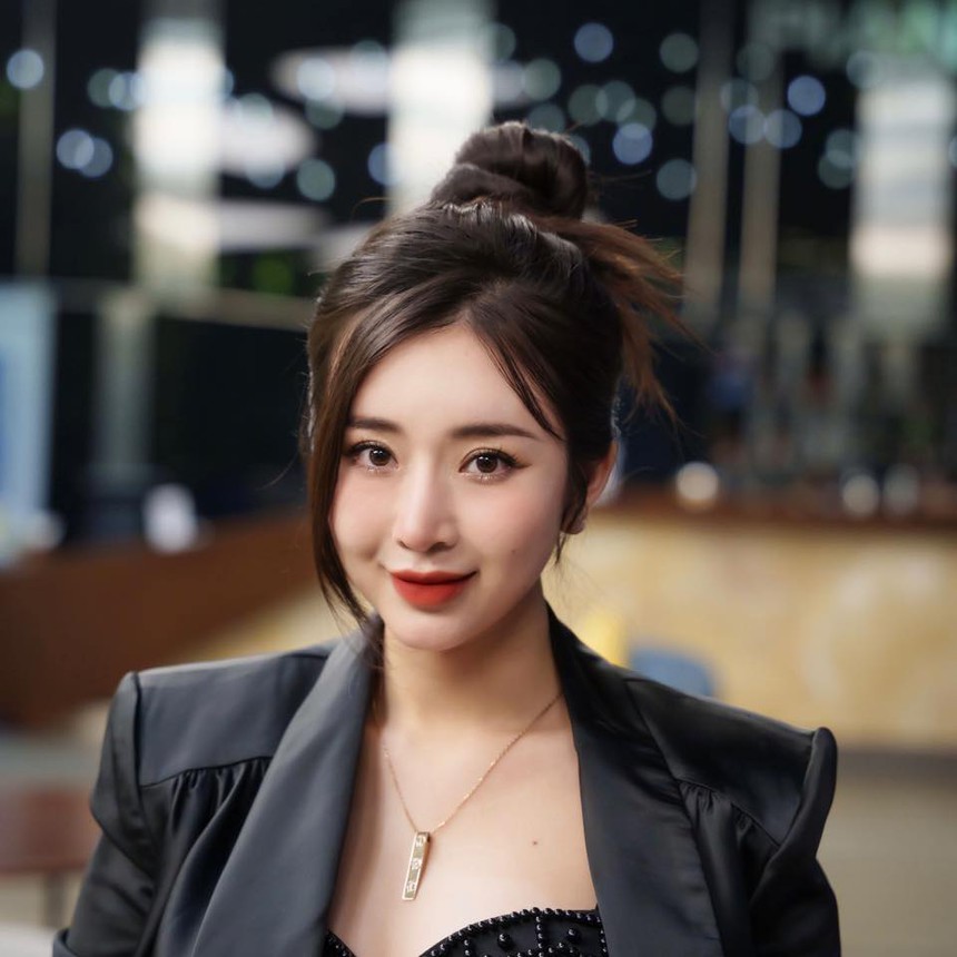 Profile "không phải dạng vừa" của 'ác nữ' Minh Anh trong Đừng nói khi yêu: Từng được vinh danh là 'Nhà thiết kế ấn tượng thế giới' - Ảnh 3.