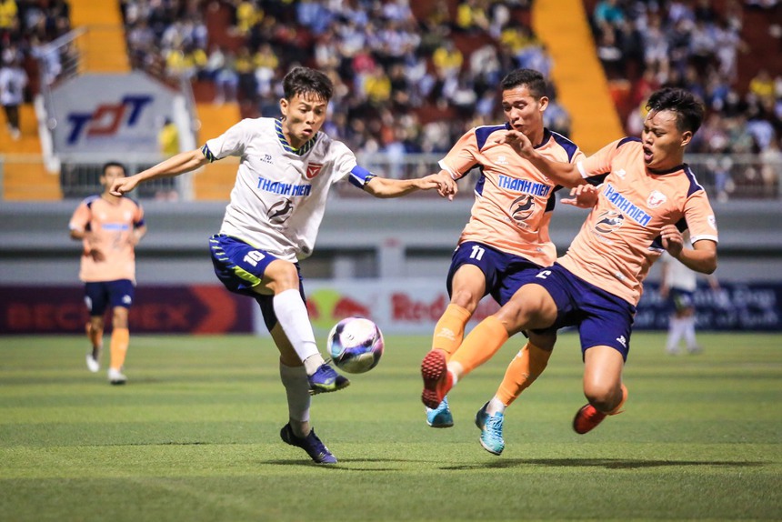 Giải bóng đá Thanh niên Sinh viên Việt Nam xác định 4 đội mạnh nhất - Ảnh 2. Giải bóng đá Thanh niên Sinh viên Việt Nam xác định 4 đội mạnh nhất - Ảnh 2.