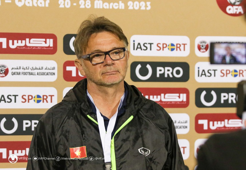 HLV Troussier: ‘Đối thủ quá mạnh, U23 Việt Nam không thể không mắc sai lầm’ - Ảnh 2.