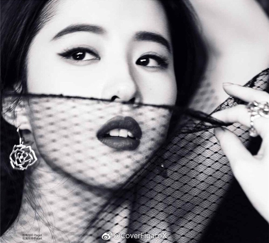 Loạt thị phi làm ‘sứt mẻ’ hình tượng hoàn hảo của Lưu Diệc Phi - Ảnh 18.