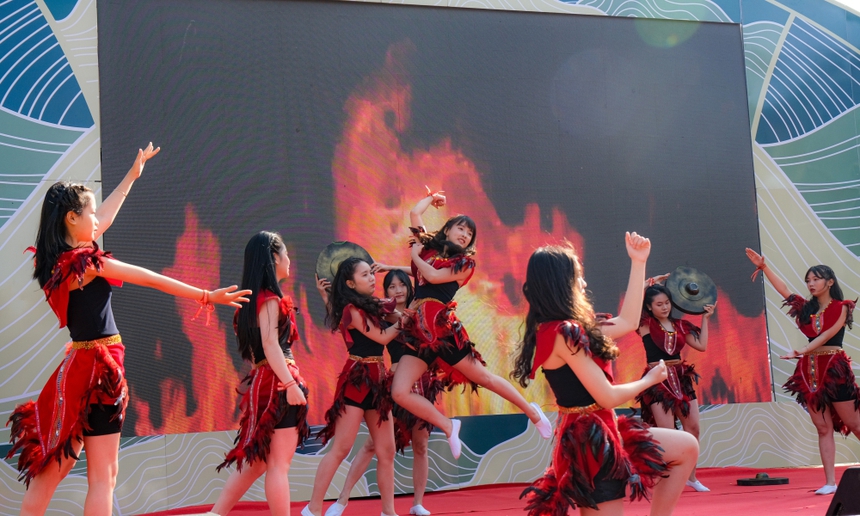 'Gương mặt đại ngàn' - Mùa Lễ hội Tây Nguyên 2023 - Ảnh 12.