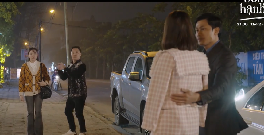 'Dưới bóng cây hạnh phúc' tập 42: Son chạm mặt Thu Hồng, Đạt tìm cách giành lại trái tim vợ - Ảnh 3. 'Dưới bóng cây hạnh phúc' tập 42: Son chạm mặt Thu Hồng, Đạt tìm cách giành lại trái tim vợ - Ảnh 3.