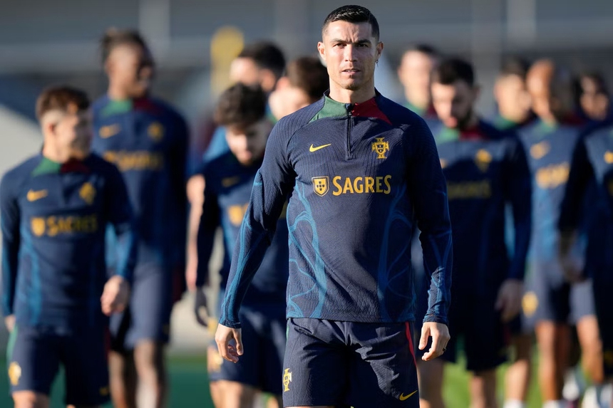 Ronaldo gọi giai đoạn ở MU là 'tồi tệ', khẳng định giờ đã là người đàn ông tốt hơn - Ảnh 2.