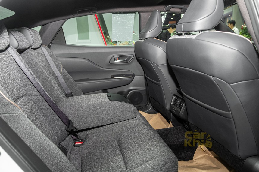 Tôi thử làm Chủ tịch trên Toyota Crown giá hơn 2,3 tỷ đồng nhưng đã vỡ mộng: Có điểm chưa bằng Camry - Ảnh 10.