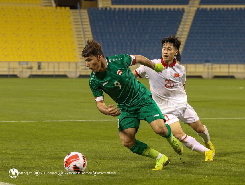 Chuyên gia Vũ Mạnh Hải: “Cú sốc này tốt cho U23 Việt Nam, đừng vội bi quan với HLV Troussier” - Ảnh 2.