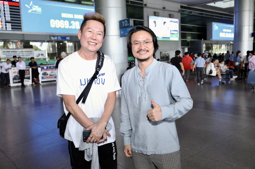 Mỹ nhân Thái Lan thuộc đoàn Miss Grand gây tranh cãi khi mặc áo dài xuyên thấu, hở vòng 1 đến Việt Nam - Ảnh 1.