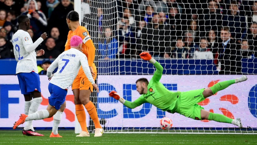 Thủ quân Mbappe ra oai với cú đúp đẳng cấp, Pháp thổi bay 'Cơn lốc màu da cam' - Ảnh 3.