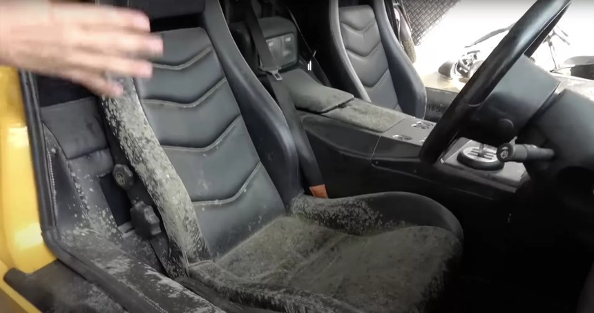 Trộm lấy được Lamborghini Diablo 300.000 USSD nhưng không bán được, đành bỏ lại - Ảnh 4.